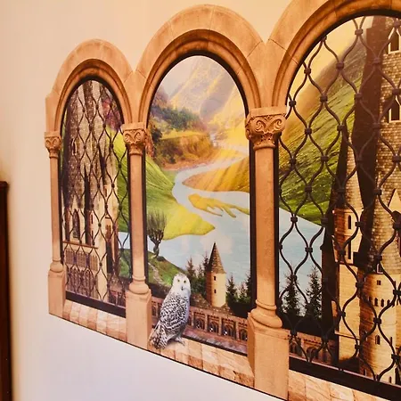 Zauberhafte Mit Hogwarts-feeling Und Terrasse Appartement