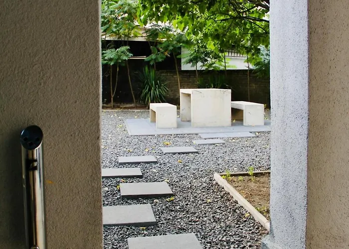 Zauberhafte Mit Hogwarts-feeling Und Terrasse * Duisburg