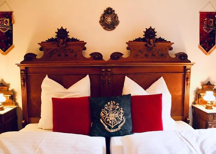 Zauberhafte Mit Hogwarts-feeling Und Terrasse * Duisburg